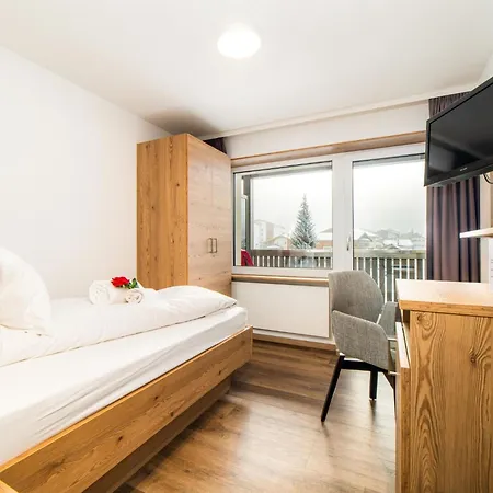 Kristall-saphir Appartement-fewo Serpentin By Interhome * Saas-Almagell